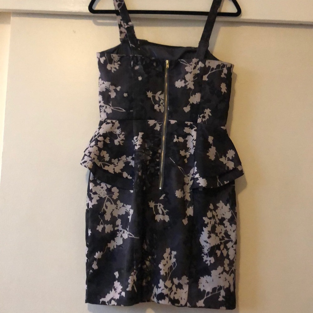 H&M charcoal/beige floral detachable straps peplum - Picture 5 of 5